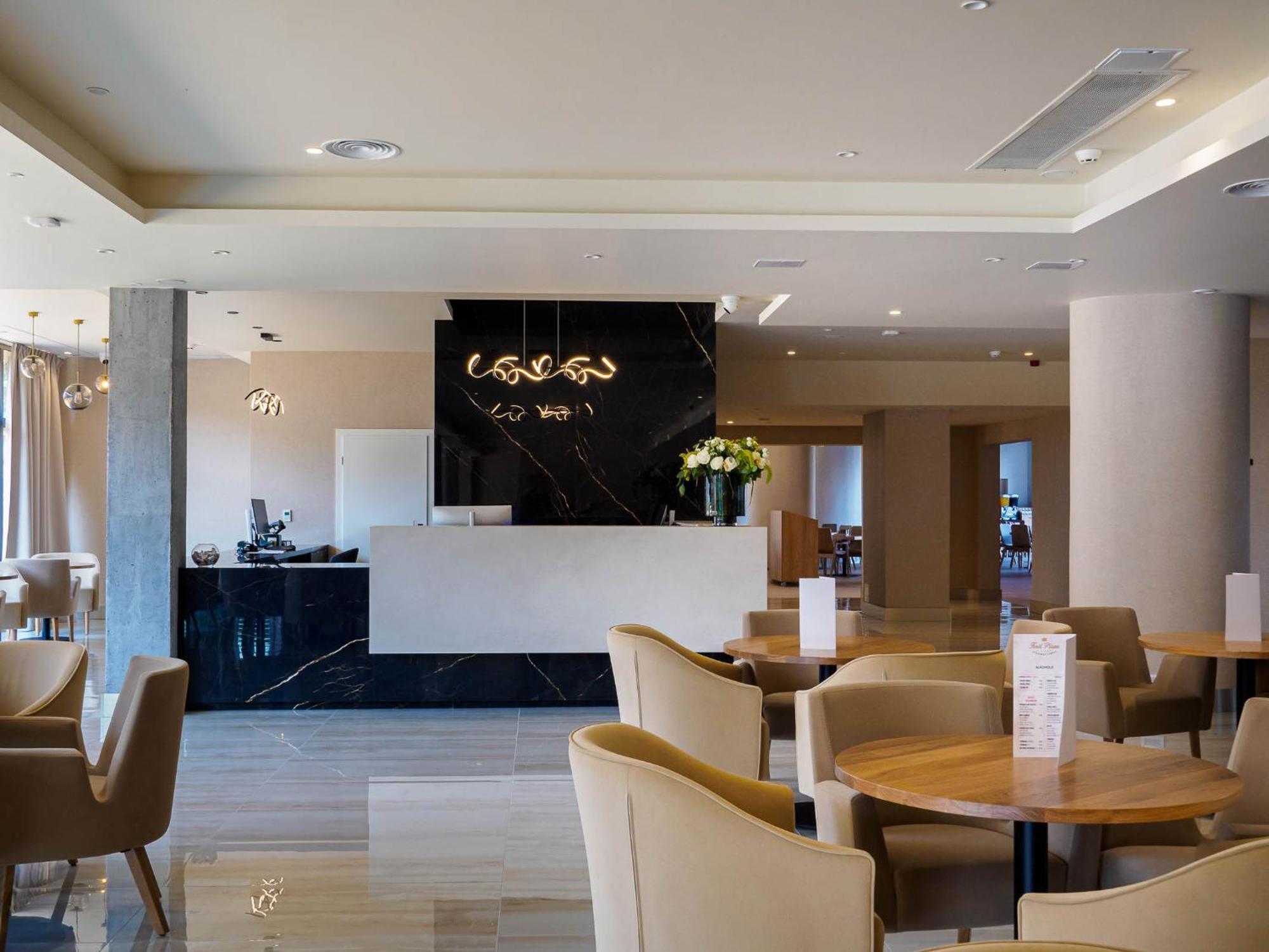 Krol Plaza & Wellness Resort 4*